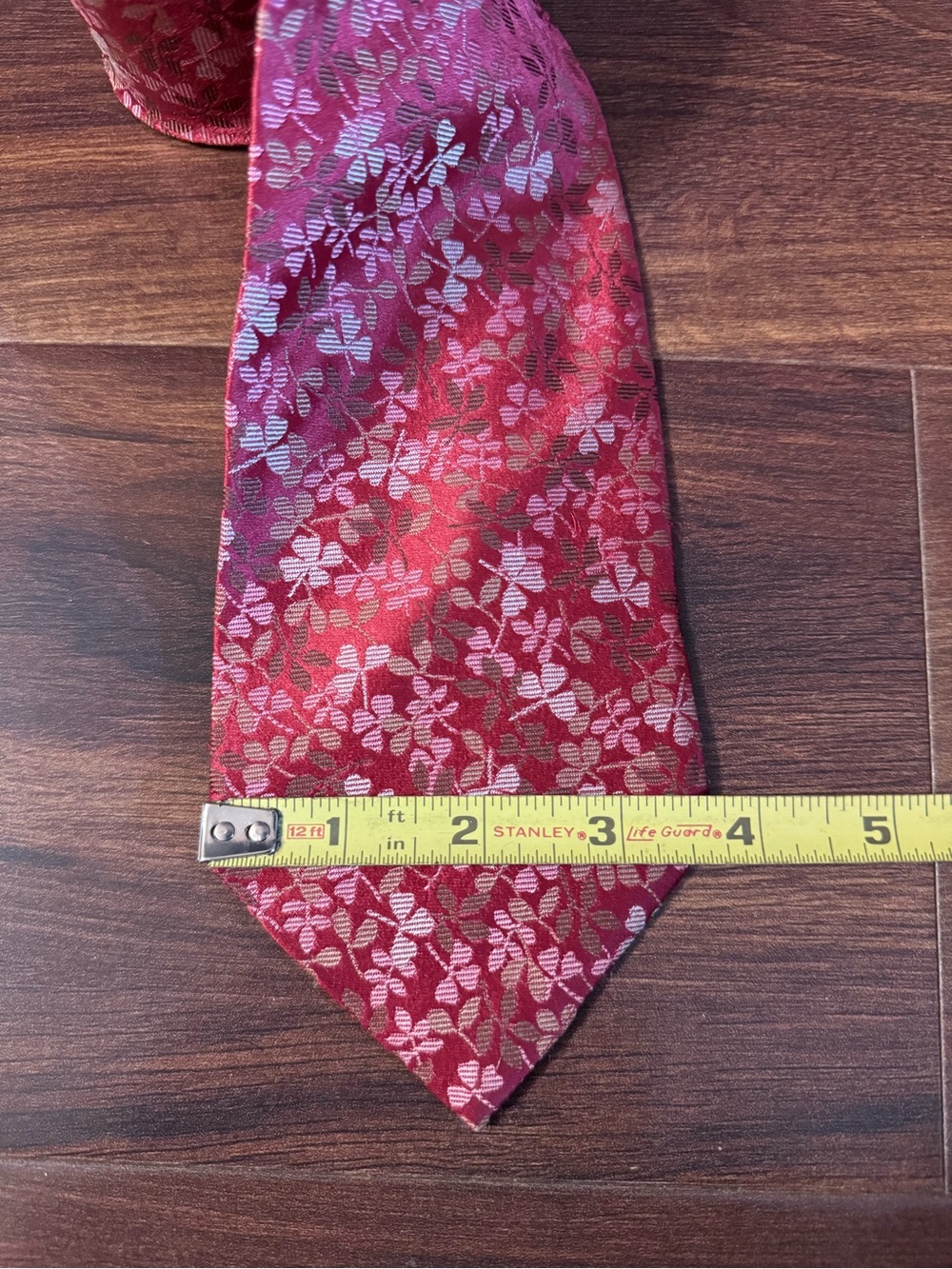 BARNEYS New York Vintage Rose-Red Floral Silk Tie - Picture 8 of 9